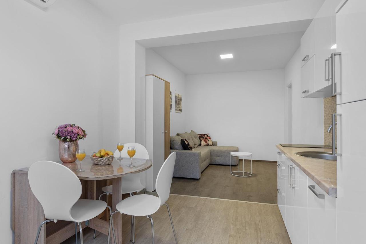 Hostel Elli سبليت المظهر الخارجي الصورة