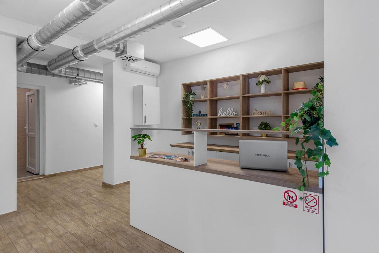 Hostel Elli سبليت المظهر الخارجي الصورة